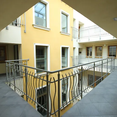 Na Olawskiej 9 * Breslau